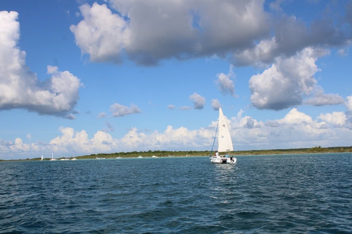 sailing tours in Bacalar